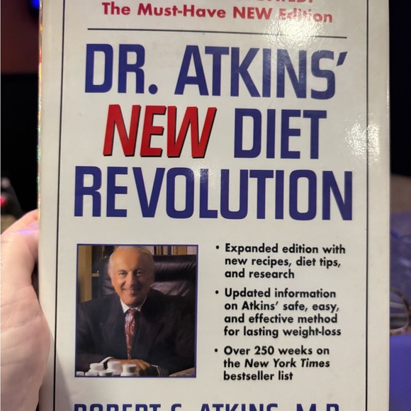 ATKINS books.. set of 3 books by Dr Robert C Atkins. 1 of them has 250 recipes - Picture 2 of 3